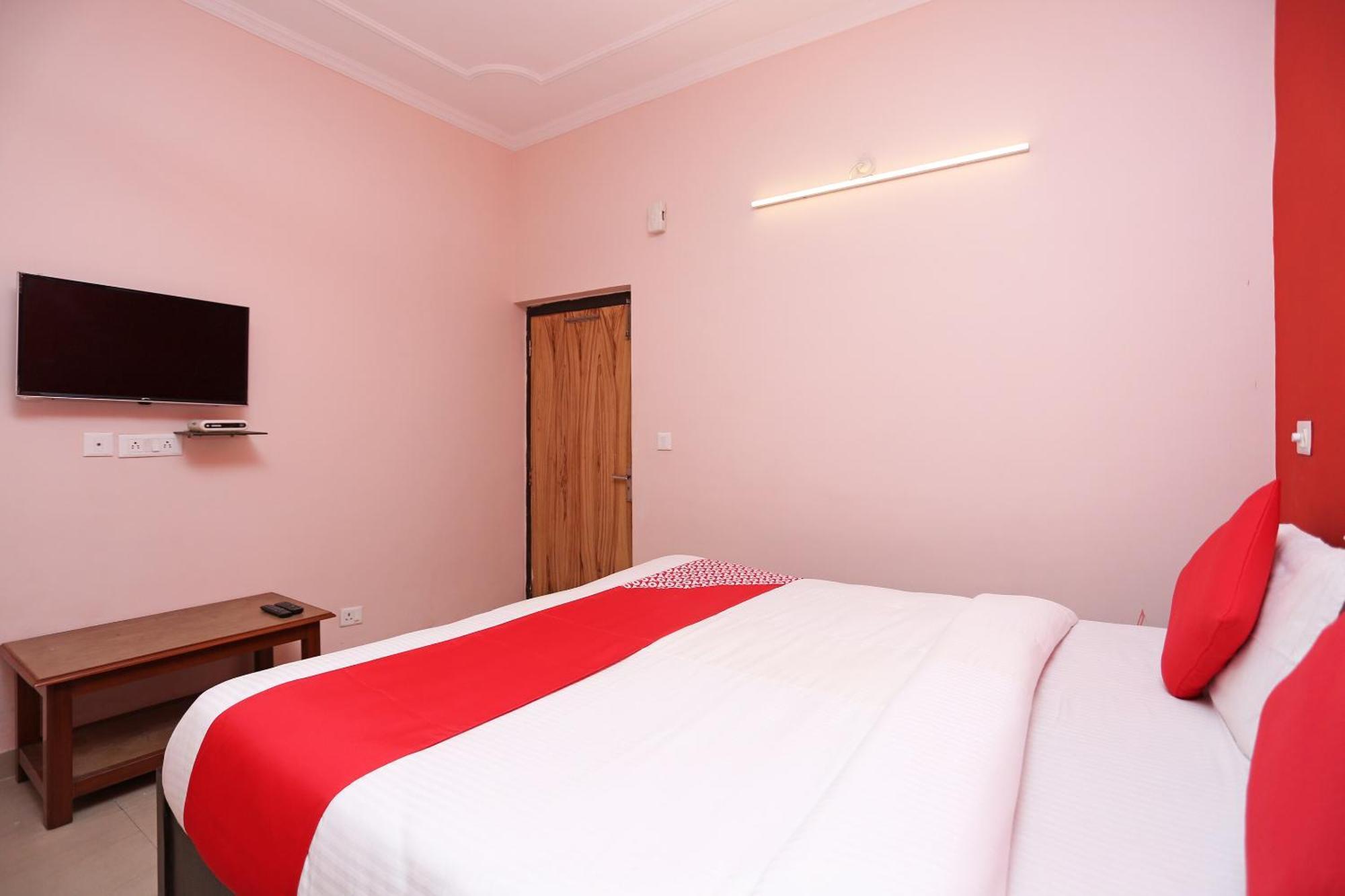 Hotel O Lime Wood Ντεχραντούν Εξωτερικό φωτογραφία